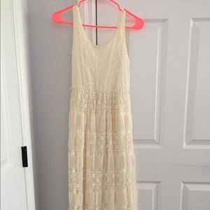 Lace maxi dress